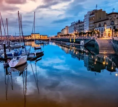 Apartment Centro Cabrales 31 *